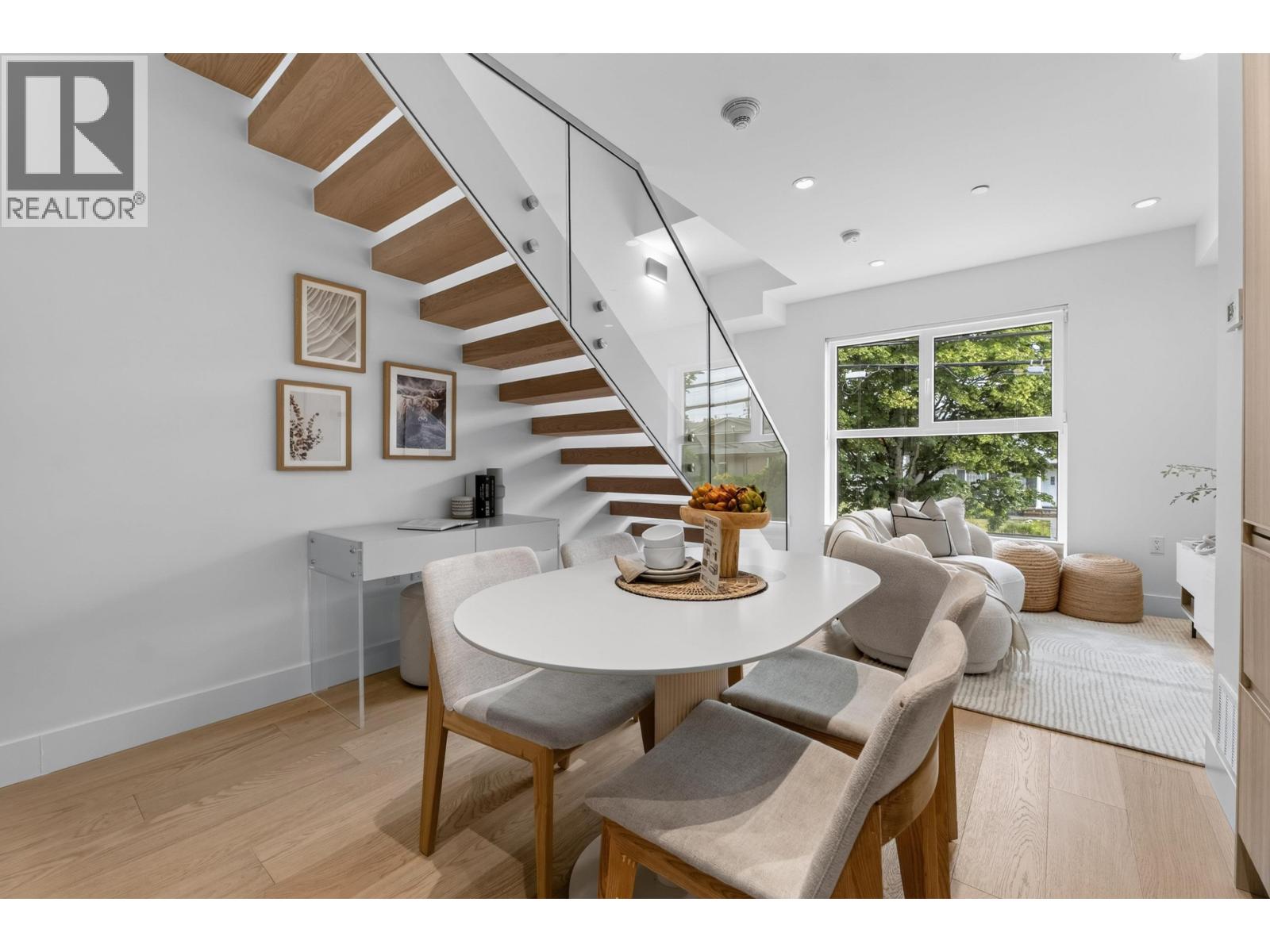 150 W Woodstock Avenue, Vancouver, British Columbia  V5Y 0N1 - Photo 11 - R3160286