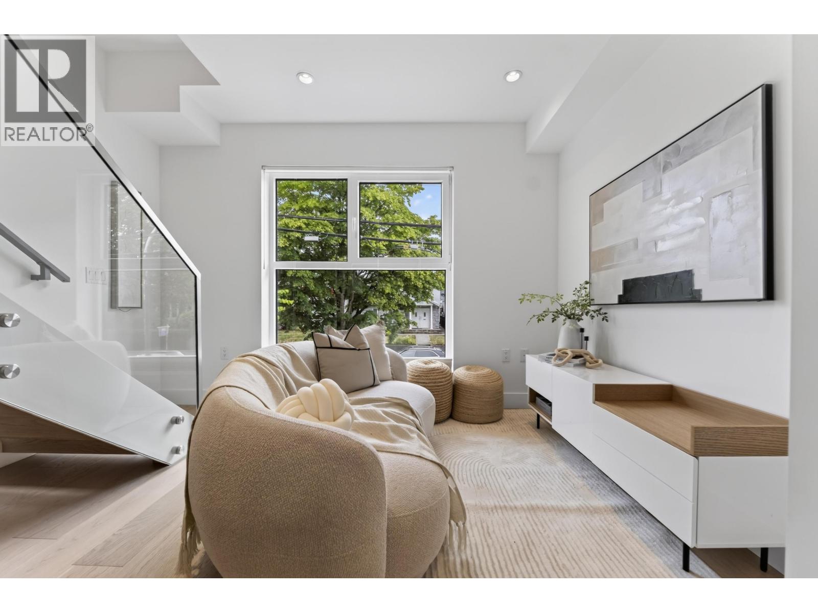 150 W Woodstock Avenue, Vancouver, British Columbia  V5Y 0N1 - Photo 15 - R3160286