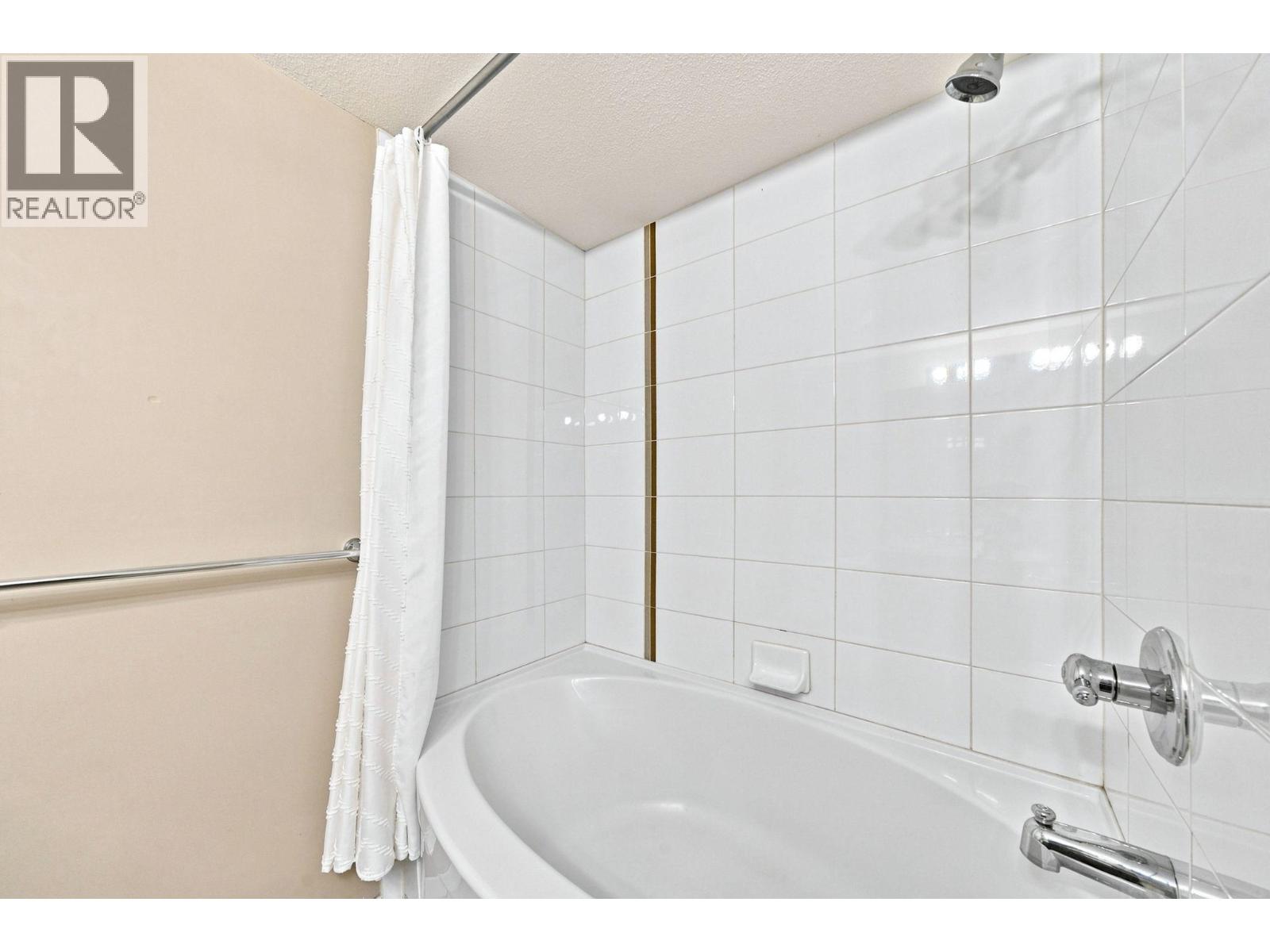 108 9233 Government Street, Burnaby, British Columbia  V3N 0A3 - Photo 15 - R3160290