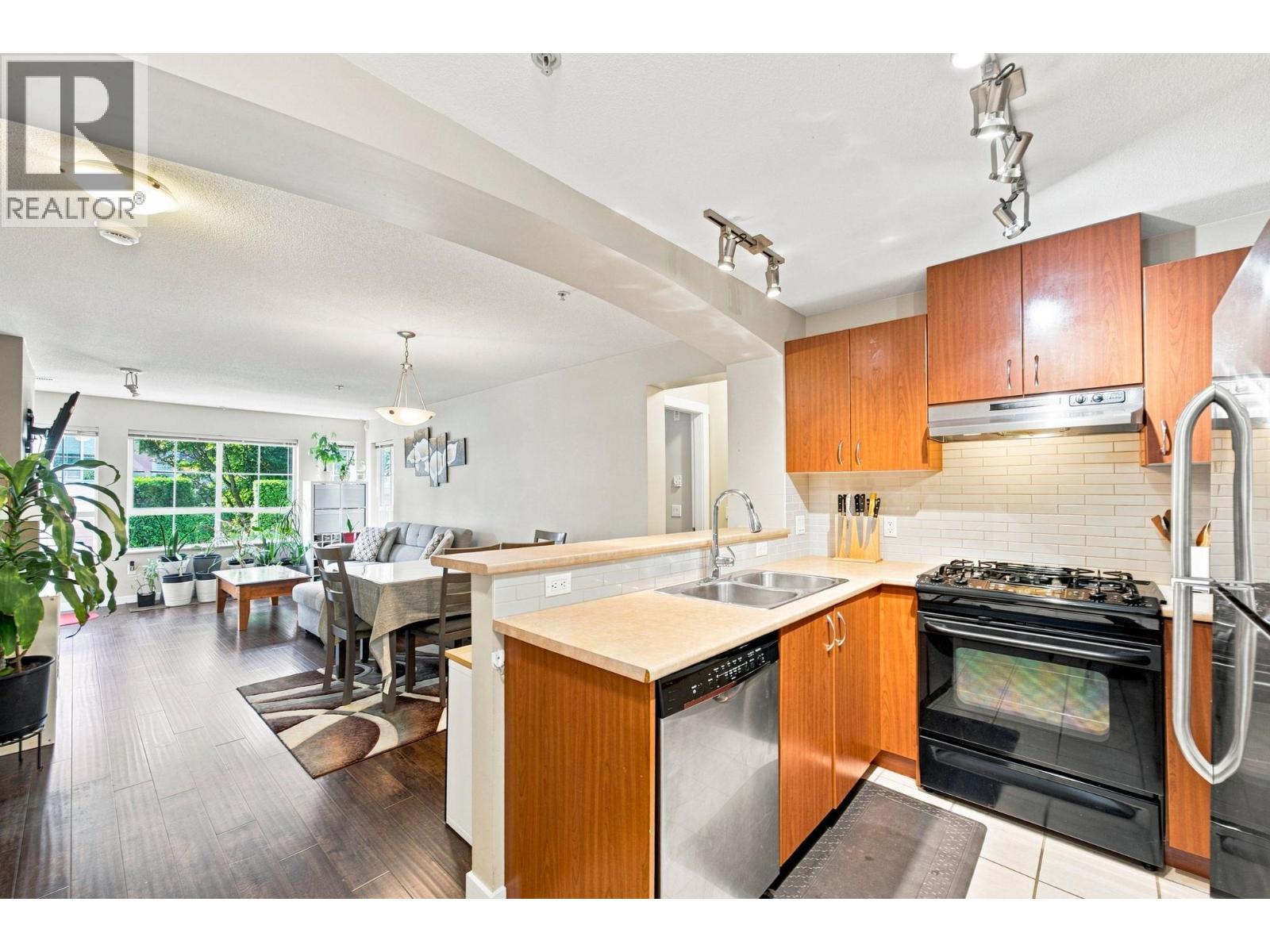 108 9233 Government Street, Burnaby, British Columbia  V3N 0A3 - Photo 8 - R3160290
