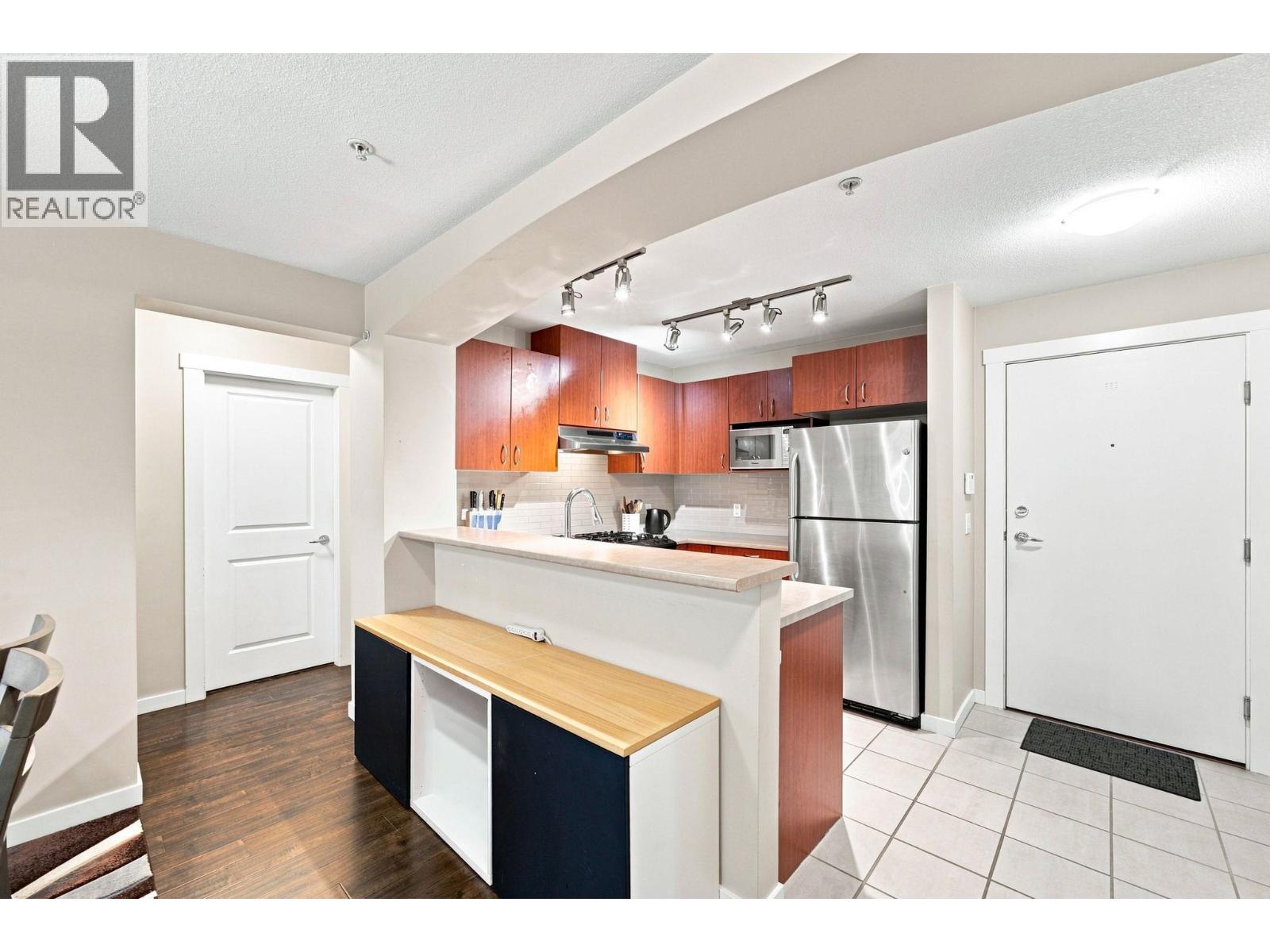 108 9233 Government Street, Burnaby, British Columbia  V3N 0A3 - Photo 9 - R3160290