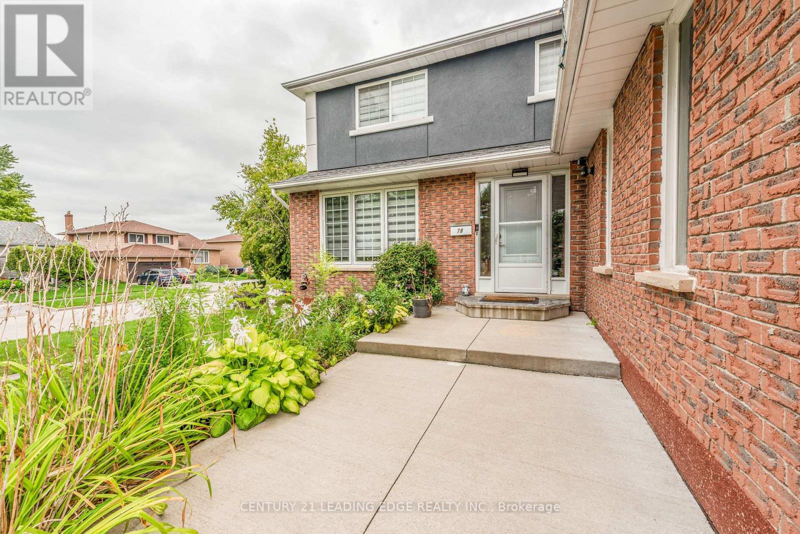 78 Crown Crescent, Bradford West Gwillimbury (Bradford), Ontario  L3Z 2M1 - Photo 3 - N13731002