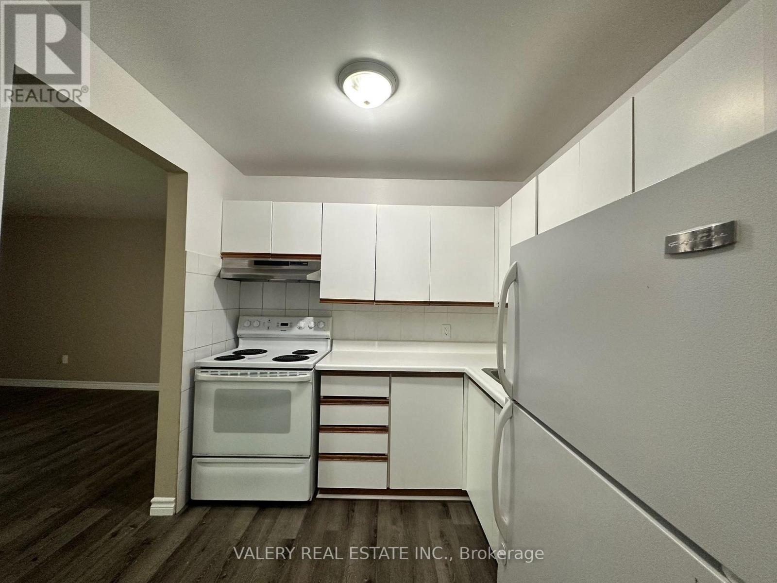 7 - 1 LOWNDES AVENUE, Georgina, Ontario