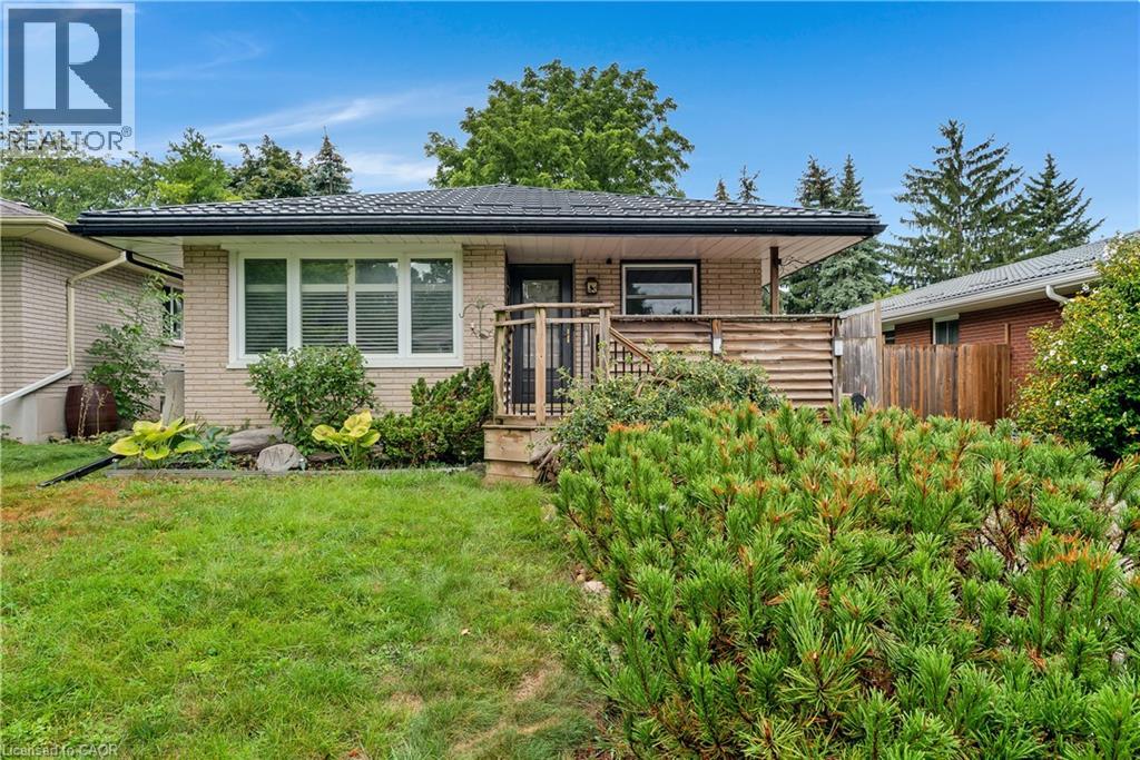 83 KIMBERLY Crescent, Kitchener, Ontario