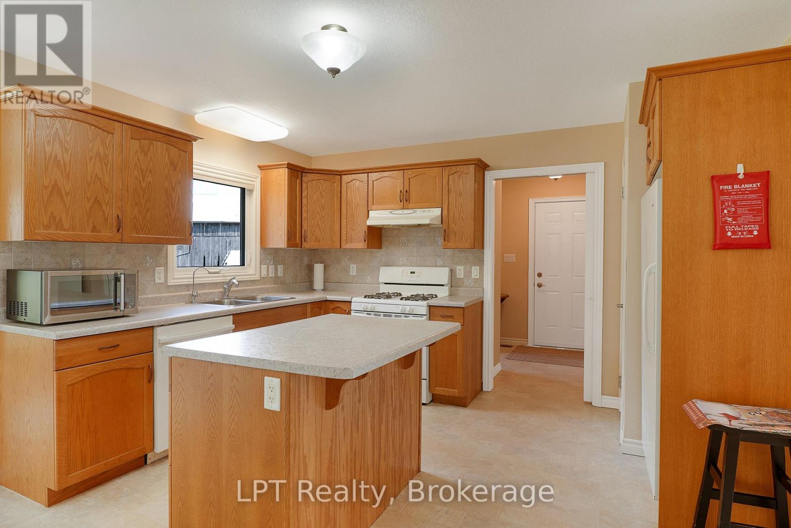 5194 Bruce Road 3 Road, Saugeen Shores, Ontario  N0H 2C6 - Photo 13 - X13731100