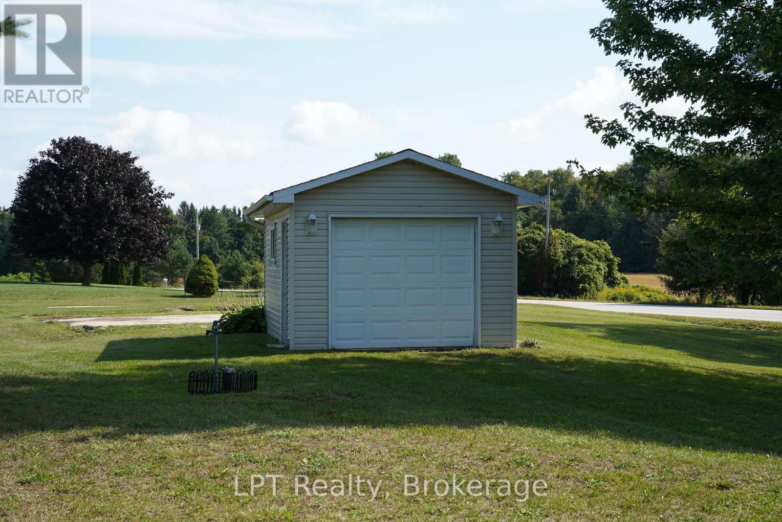 5194 Bruce Road 3 Road, Saugeen Shores, Ontario  N0H 2C6 - Photo 38 - X13731100
