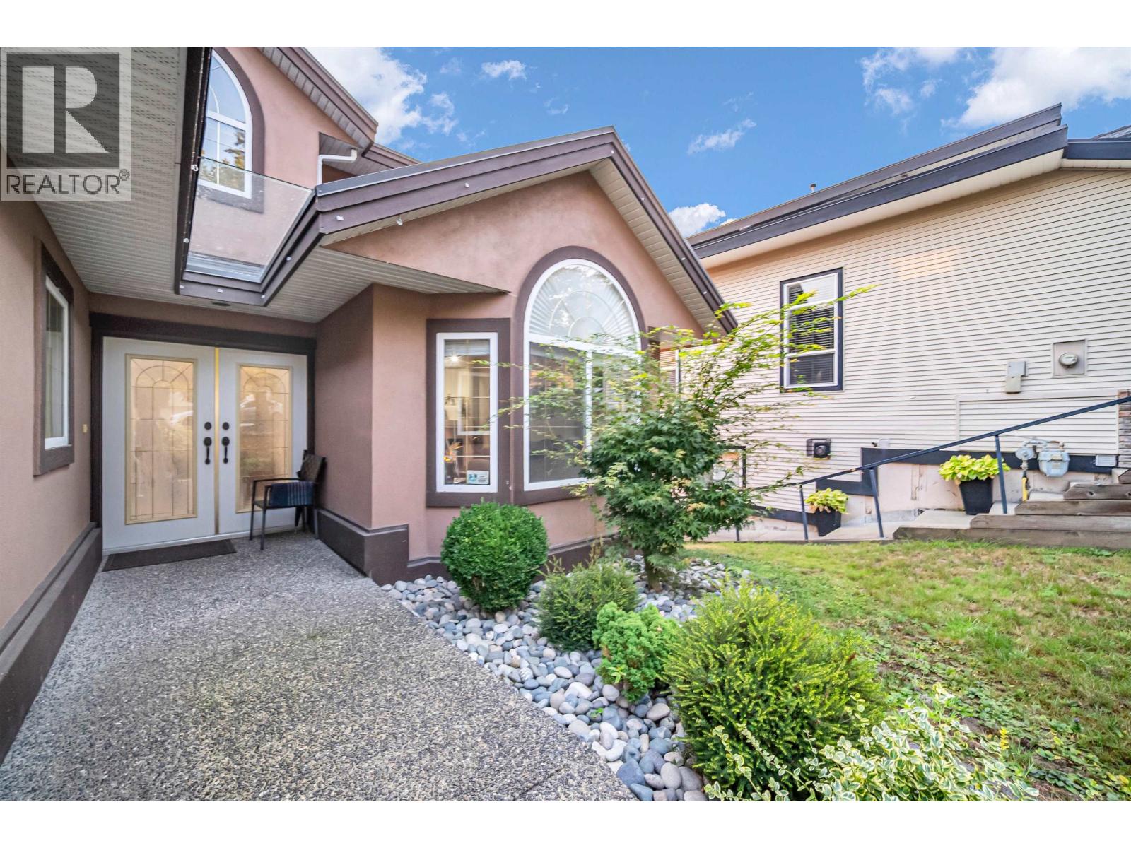 10442 Tamarack Crescent, Maple Ridge, British Columbia  V2W 1B5 - Photo 3 - R3160119