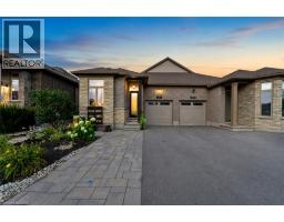 98 WOODBERRY Crescent, Elmira, Ontario