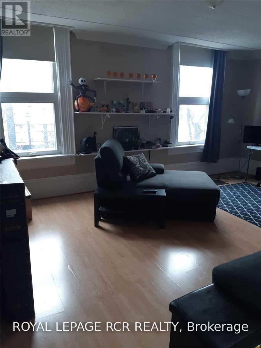 A - 50 Queen Street N, Caledon, Ontario  L7E 1B9 - Photo 2 - W13731066