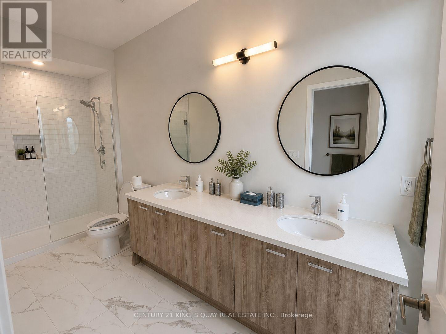 53 Helmkay Avenue, Richmond Hill, Ontario  M4G 1J7 - Photo 8 - N13727544