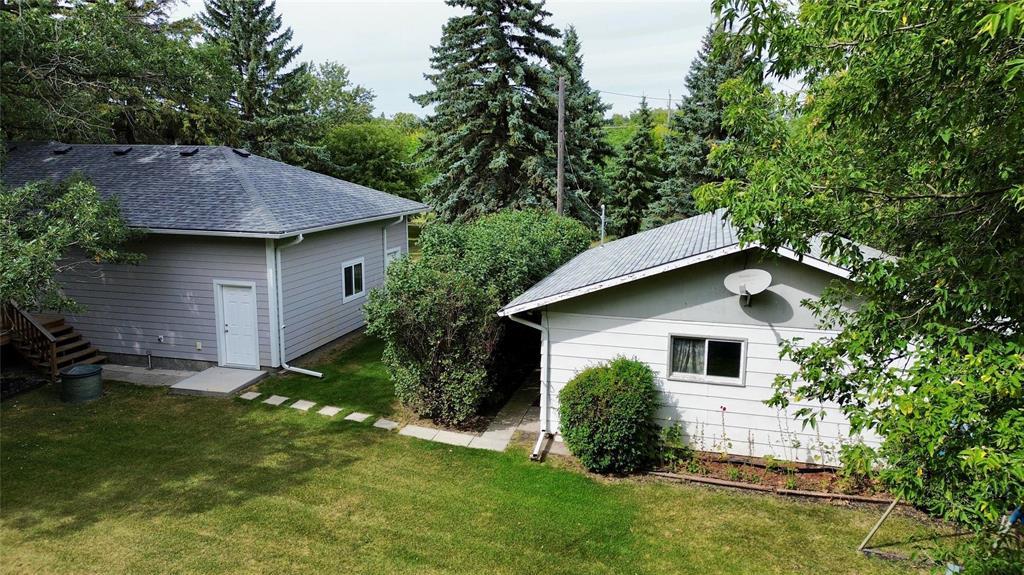 106 52 Highway, Mitchell, Manitoba  R5G 1H2 - Photo 3 - 202621872