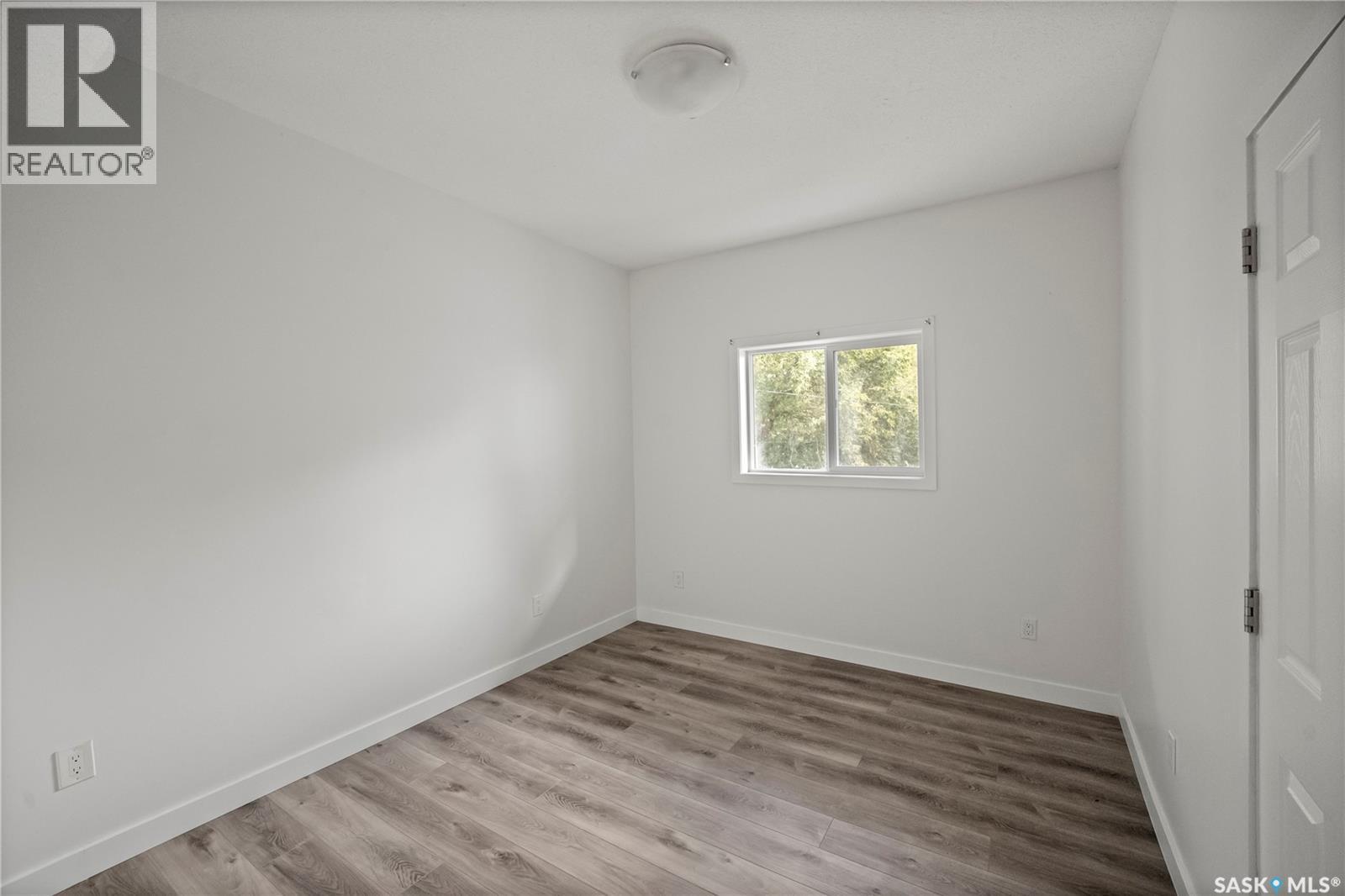 1337 Athol Street, Regina, Saskatchewan  S4T 3C6 - Photo 11 - SK047040