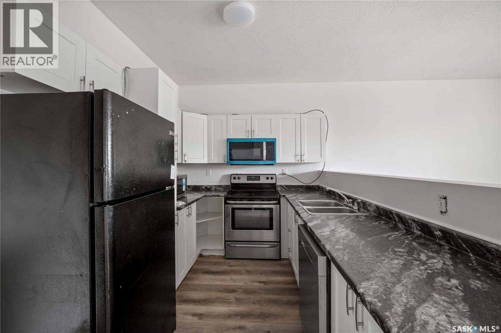 1337 Athol Street, Regina, Saskatchewan  S4T 3C6 - Photo 6 - SK047040