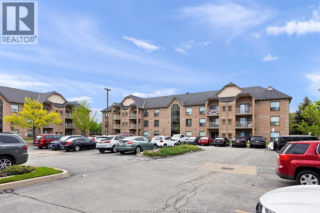 MLS# 26021280: 451 GRAND MARAIS ROAD West Unit# 114, Windsor, Canada