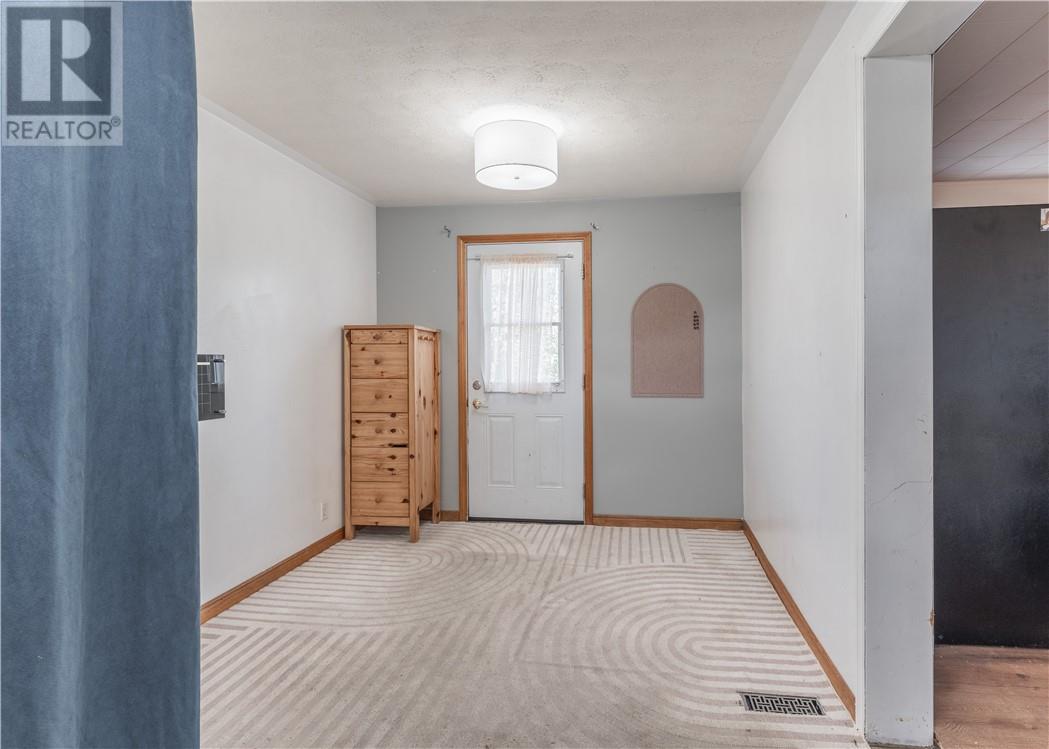 38 Kelly Street, Capreol, Ontario  P0M 1H0 - Photo 12 - 2130091
