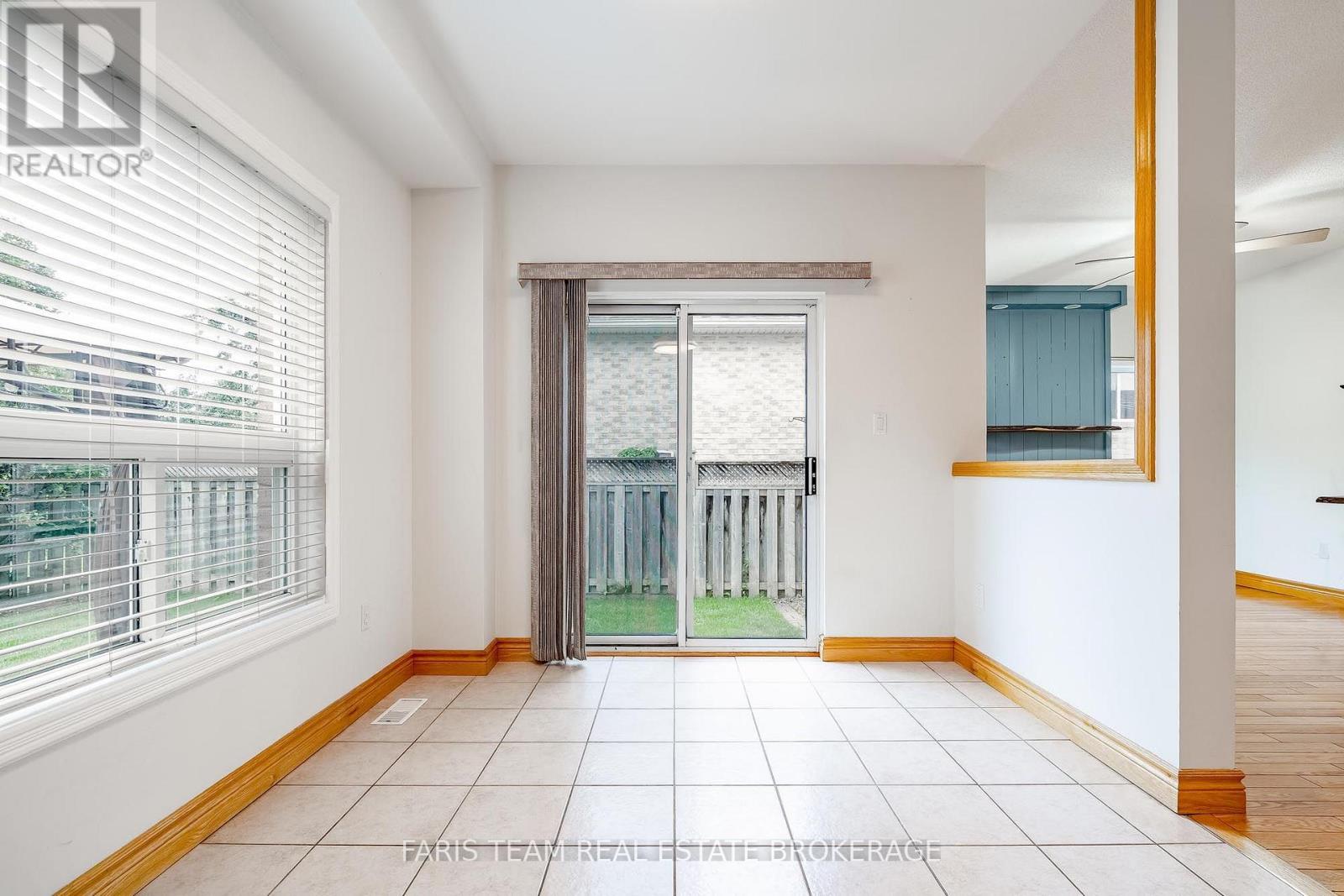 1948 Emerald Court, Innisfil, Ontario  L9S 2A2 - Photo 9 - N13639408