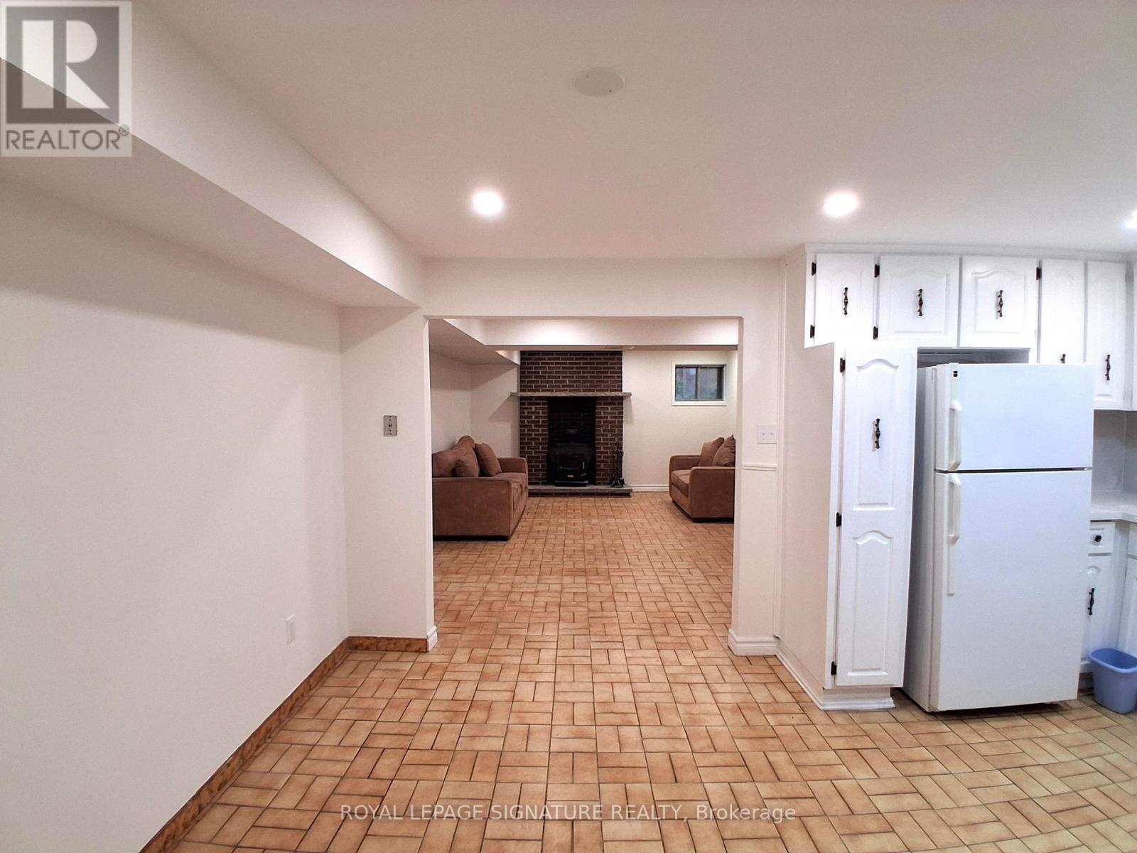 Lower Bsmt - 4170 Sunset Valley Court, Mississauga, Ontario  L4W 3L5 - Photo 8 - W13713768