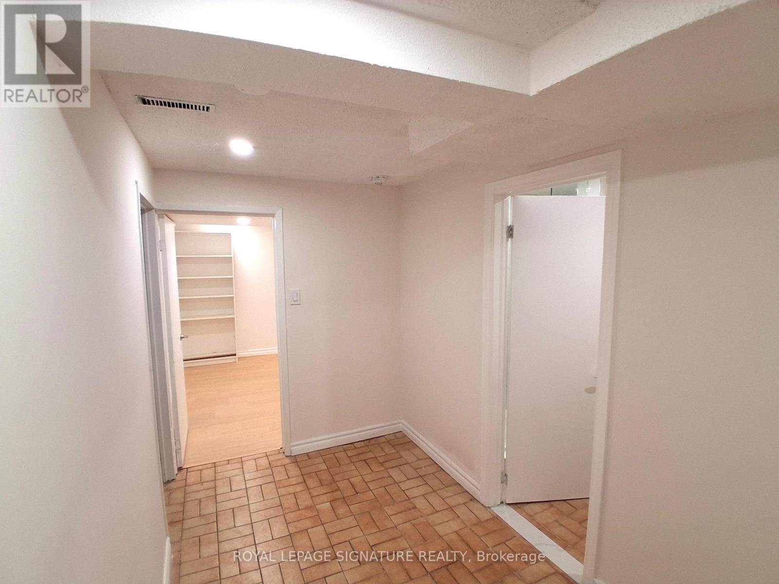 Lower Bsmt - 4170 Sunset Valley Court, Mississauga, Ontario  L4W 3L5 - Photo 13 - W13713768