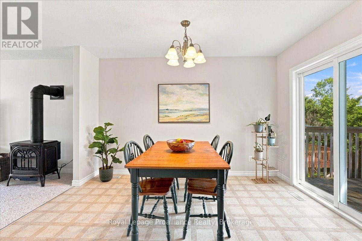 28 Kyle Court, Quinte West, Ontario  K0K 2C0 - Photo 10 - X13731490