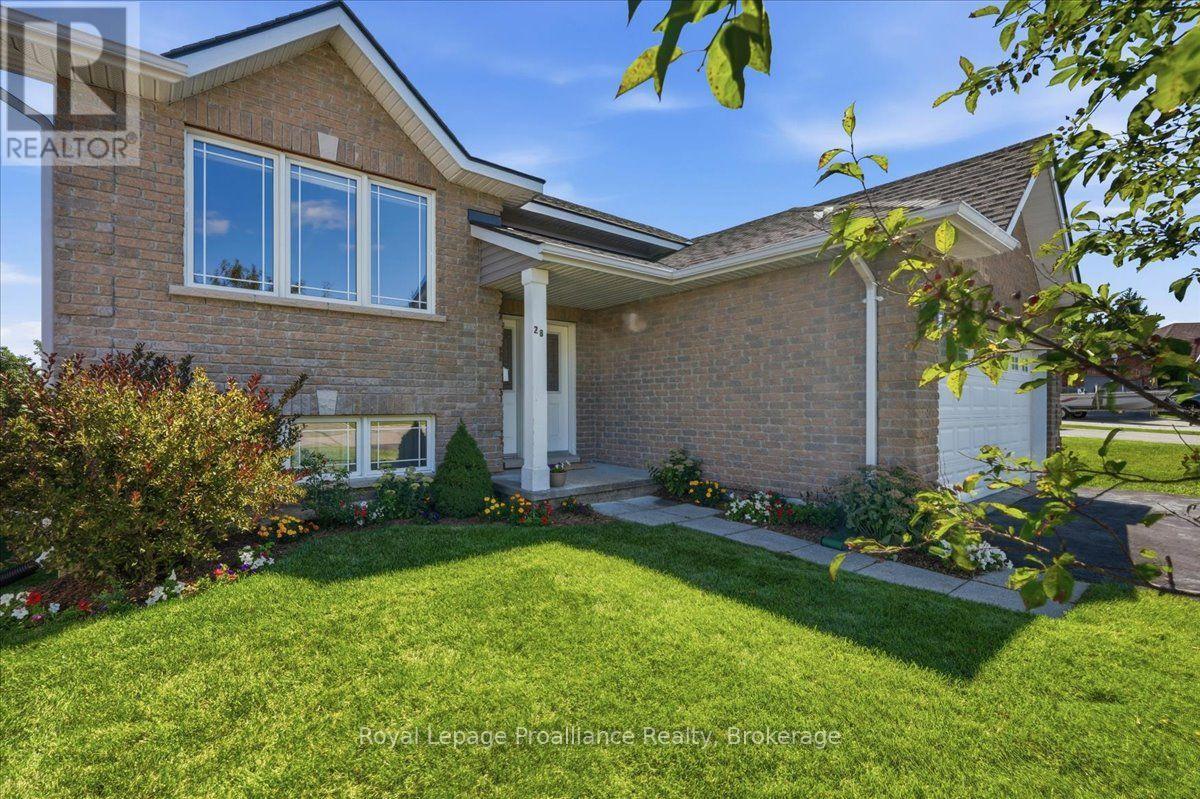 28 Kyle Court, Quinte West, Ontario  K0K 2C0 - Photo 2 - X13731490