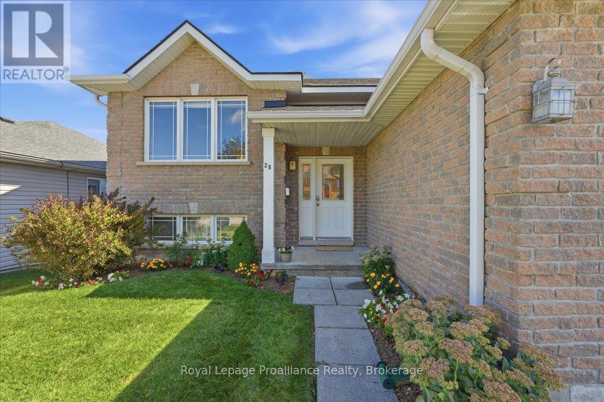 28 Kyle Court, Quinte West, Ontario  K0K 2C0 - Photo 3 - X13731490