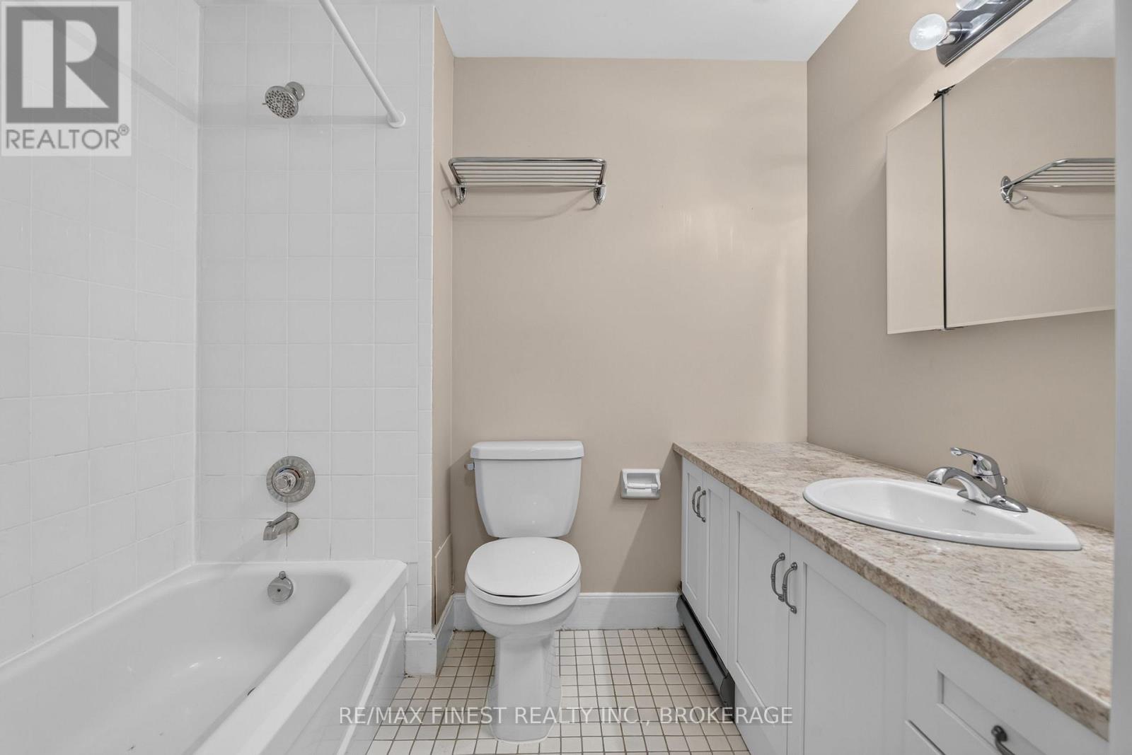 302 - 2 Bay Street, Kingston, Ontario  K7K 6T7 - Photo 29 - X13731506