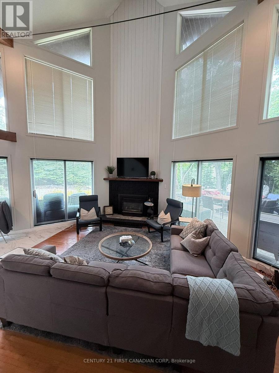 463 Eckford Avenue, Saugeen Shores, Ontario  N0H 2L0 - Photo 3 - X13731384