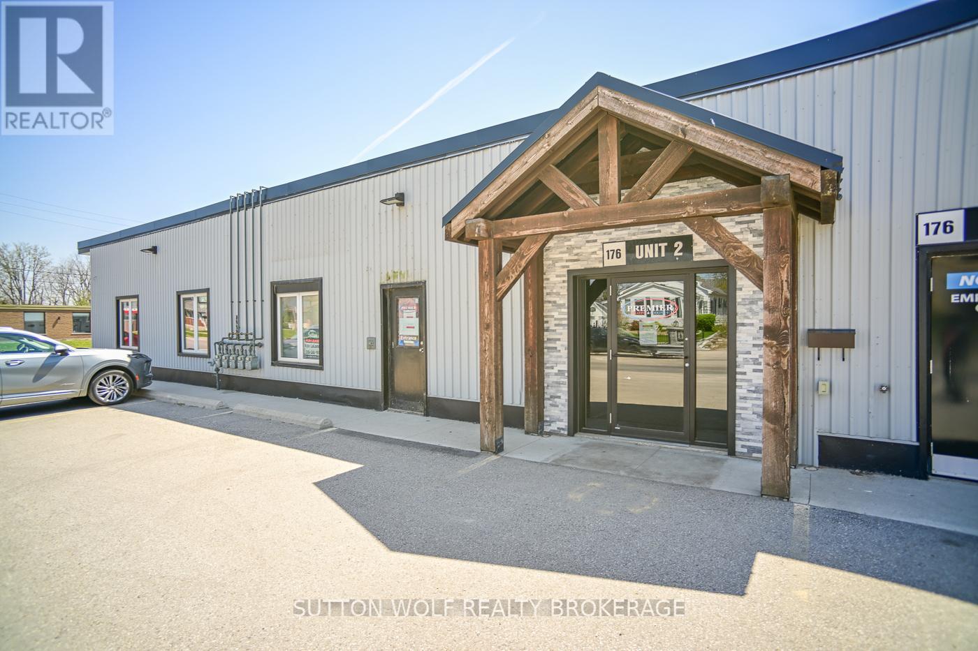 2 - 176 METCALFE STREET E, Strathroy-Caradoc, Ontario