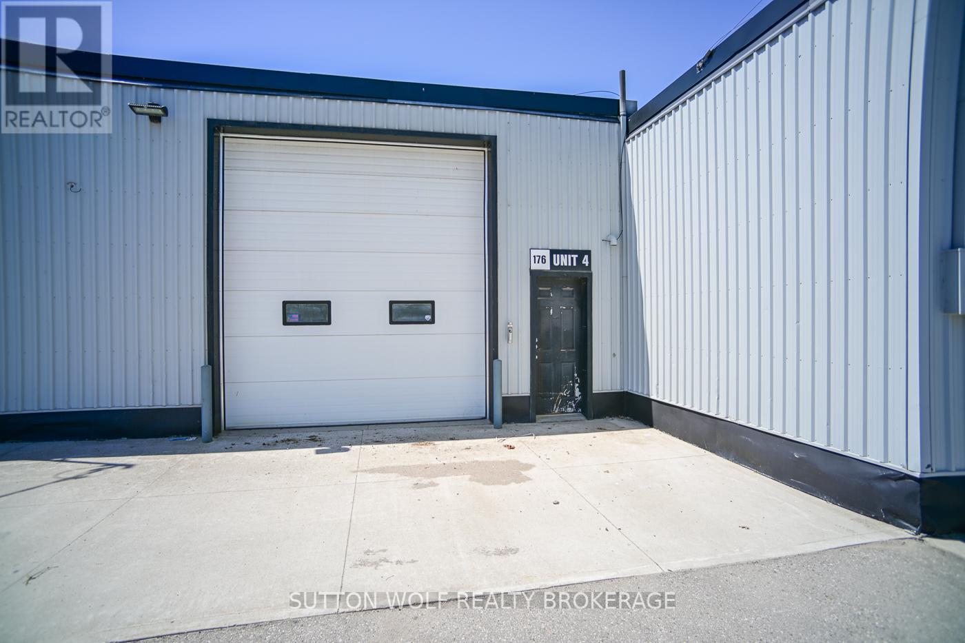 4 - 176 METCALFE STREET E, Strathroy-Caradoc, Ontario