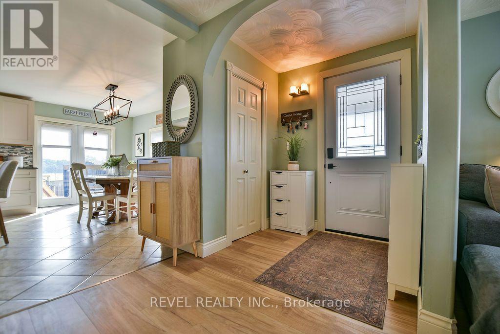 238 Craig Street — photo 2