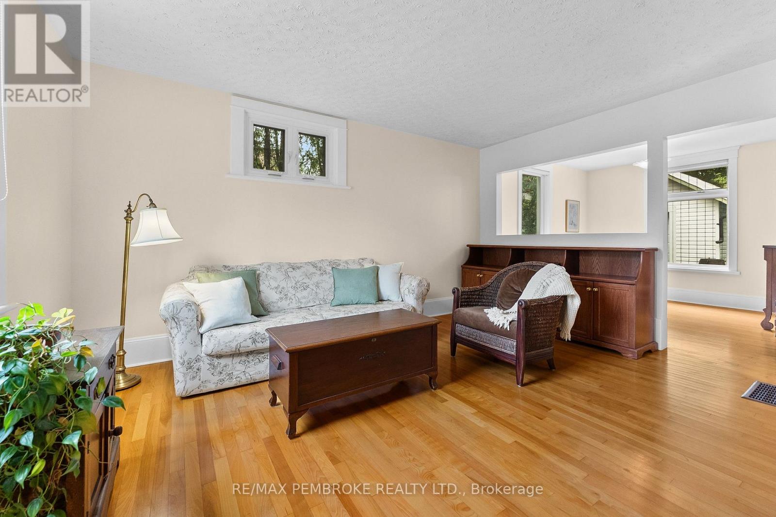348 Esther Street, Pembroke, Ontario K8A 3C8 - Photo 7 - X13731608