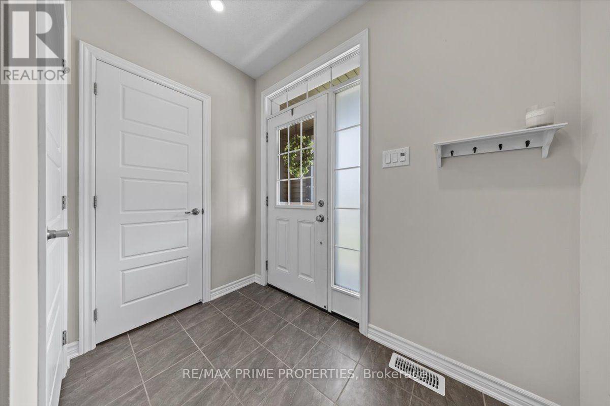 350 Sweetfern Crescent, Ottawa, Ontario  K4A 1A5 - Photo 3 - X13731560
