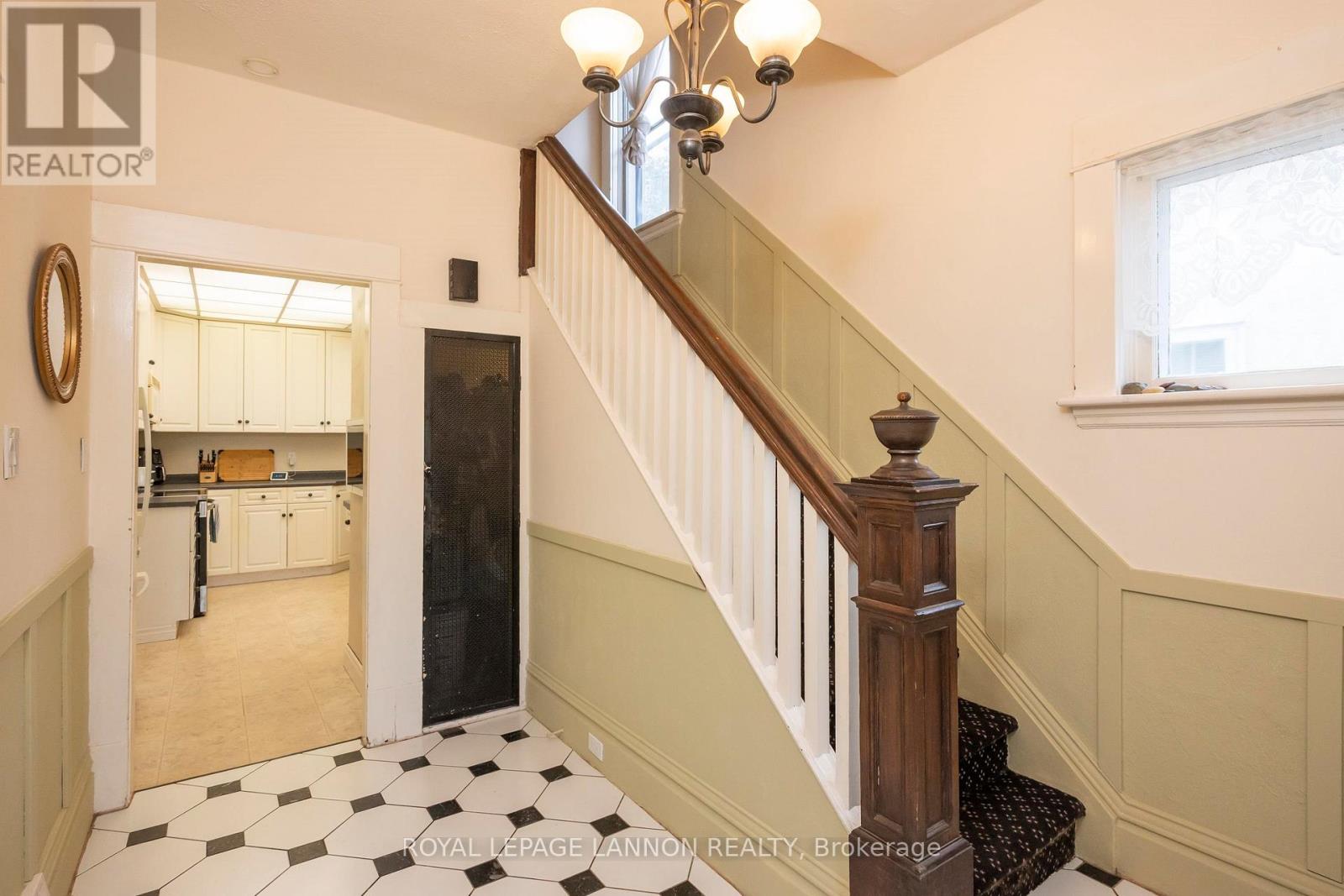 223 Marks St S, Thunder Bay, Ontario  P7E 1L9 - Photo 4 - X13722840