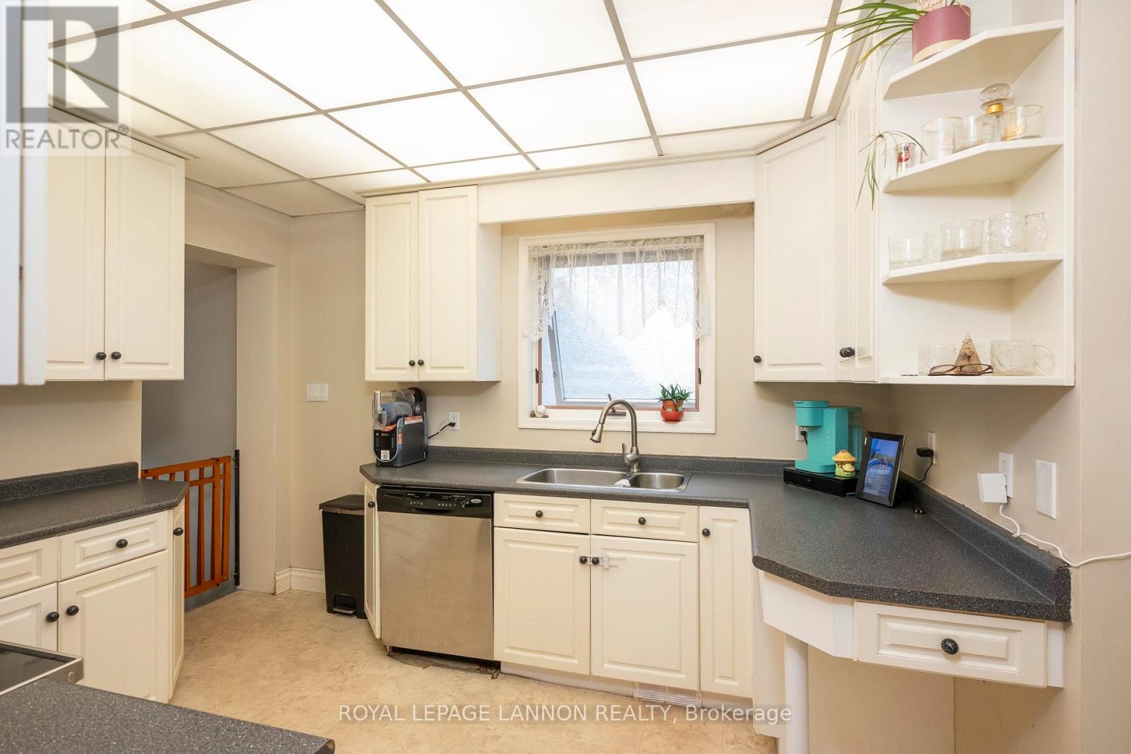 223 Marks St S, Thunder Bay, Ontario  P7E 1L9 - Photo 6 - X13722840