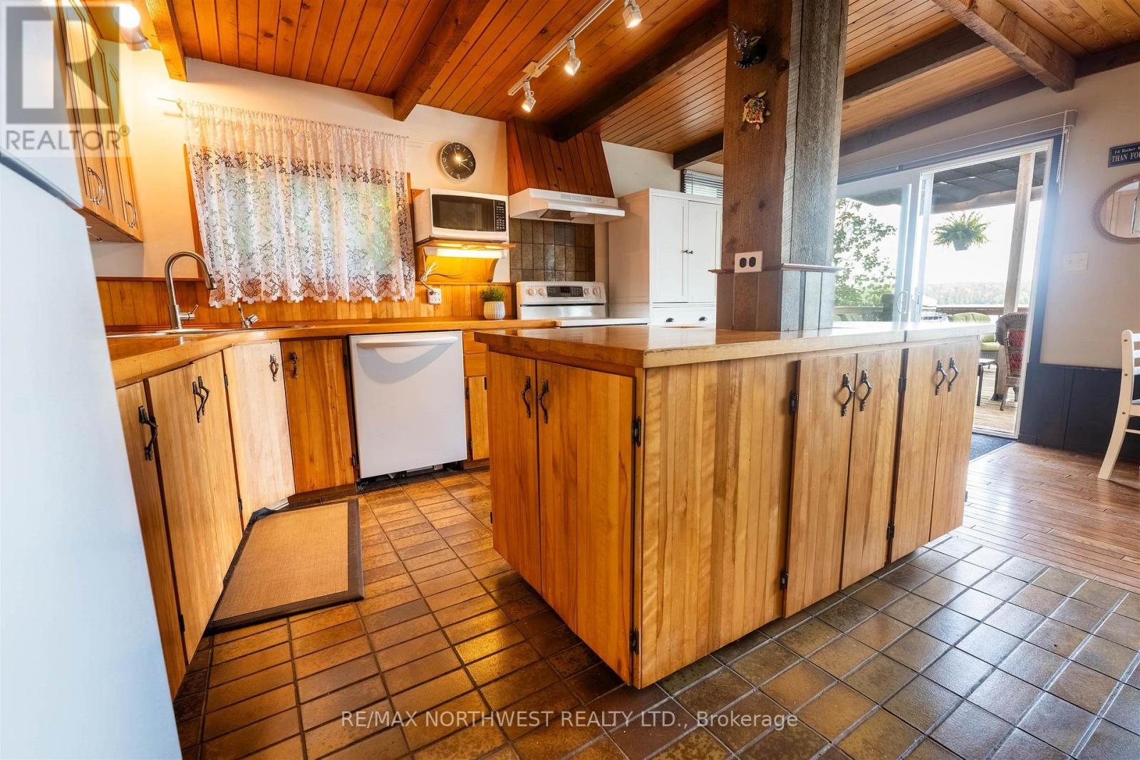 291 Kimberly Road, Kenora Remote Area, Ontario  P0X 1H0 - Photo 23 - X13724044