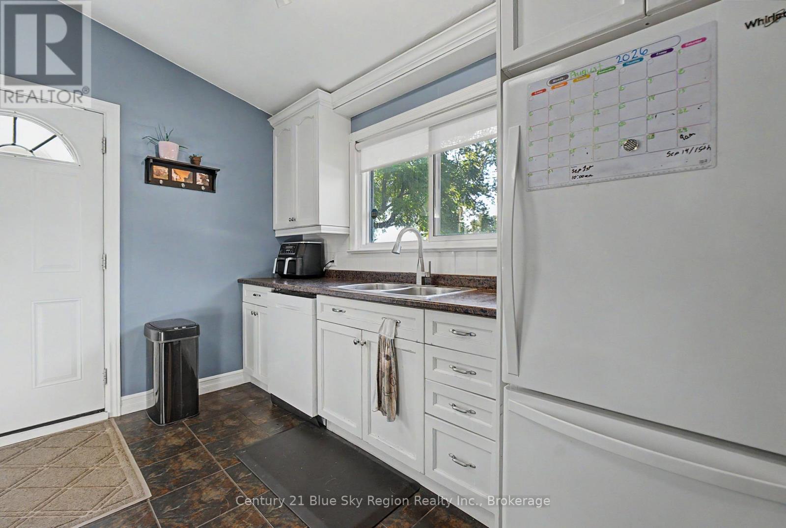 328 Mckenzie Avenue, North Bay, Ontario  P1B 7E2 - Photo 9 - X13731598