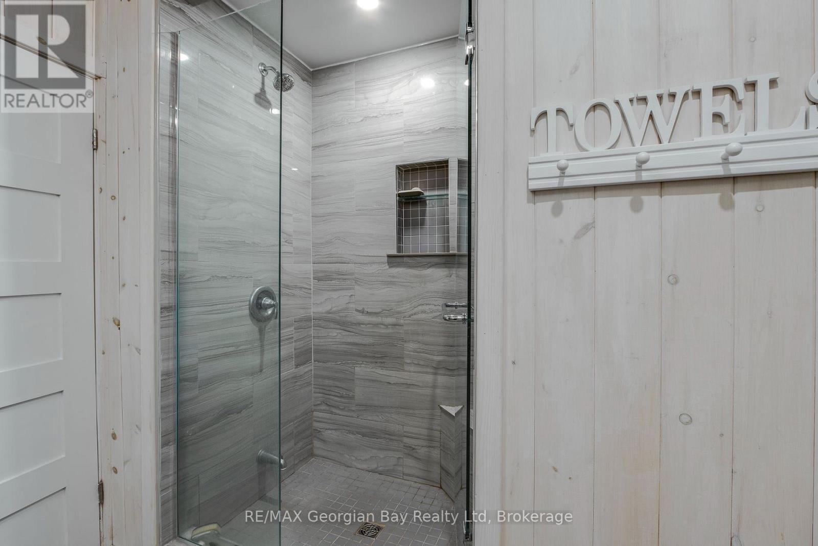 100 Nottawaga Drive, Tiny, Ontario  L0L 2J0 - Photo 23 - S13731568
