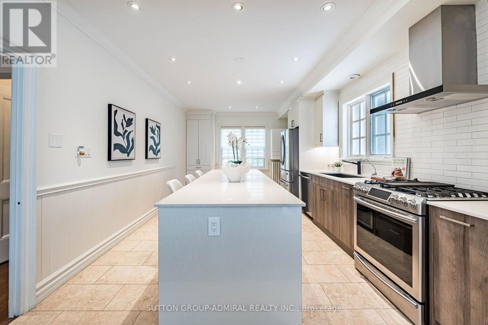 63 Highland Avenue, Toronto, Ontario  M4W 2A2 - Photo 15 - C13731350