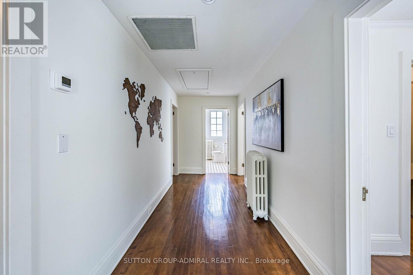63 Highland Avenue, Toronto, Ontario  M4W 2A2 - Photo 37 - C13731350