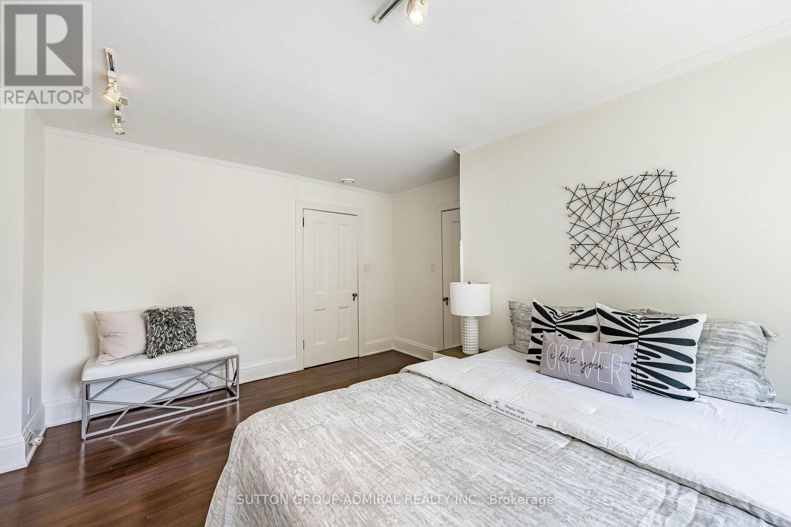 63 Highland Avenue, Toronto, Ontario  M4W 2A2 - Photo 41 - C13731350