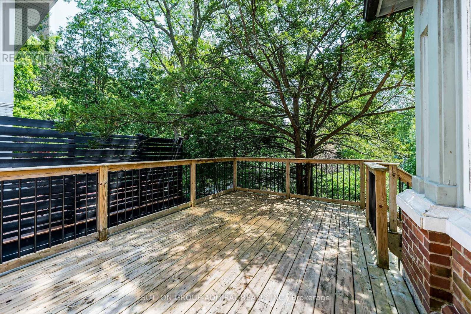 63 Highland Avenue, Toronto, Ontario  M4W 2A2 - Photo 46 - C13731350