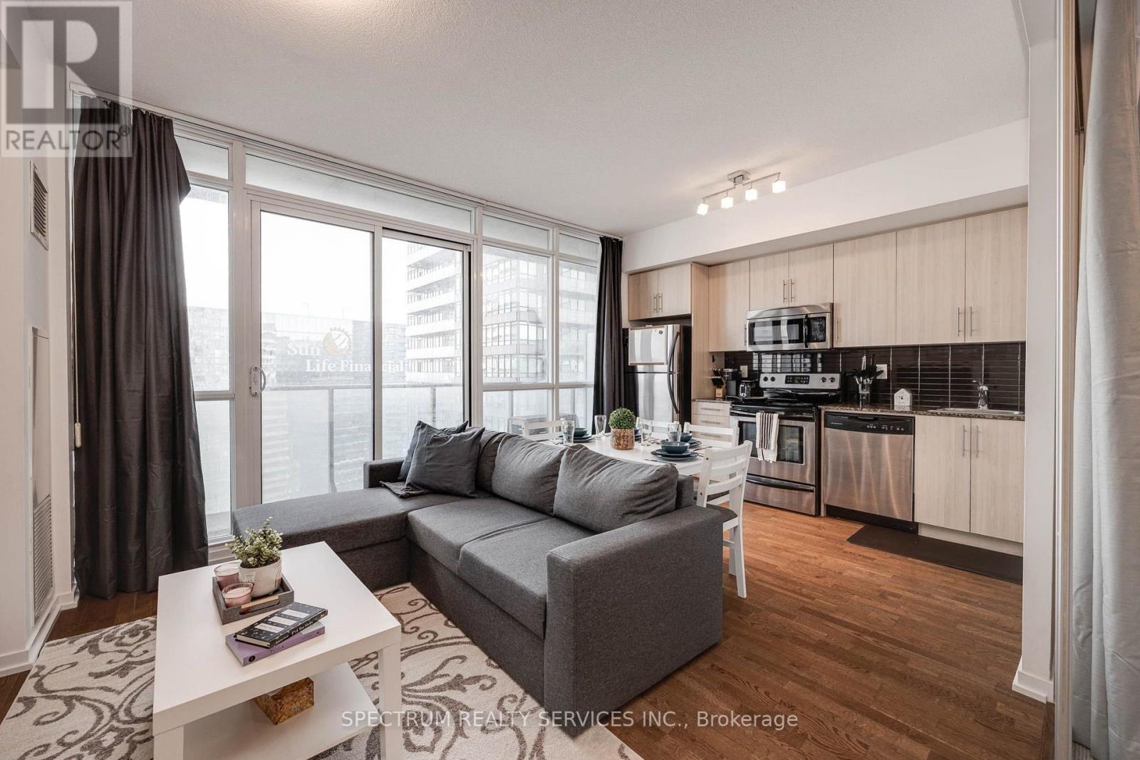 4511 - 65 BREMNER BOULEVARD, Toronto, Ontario