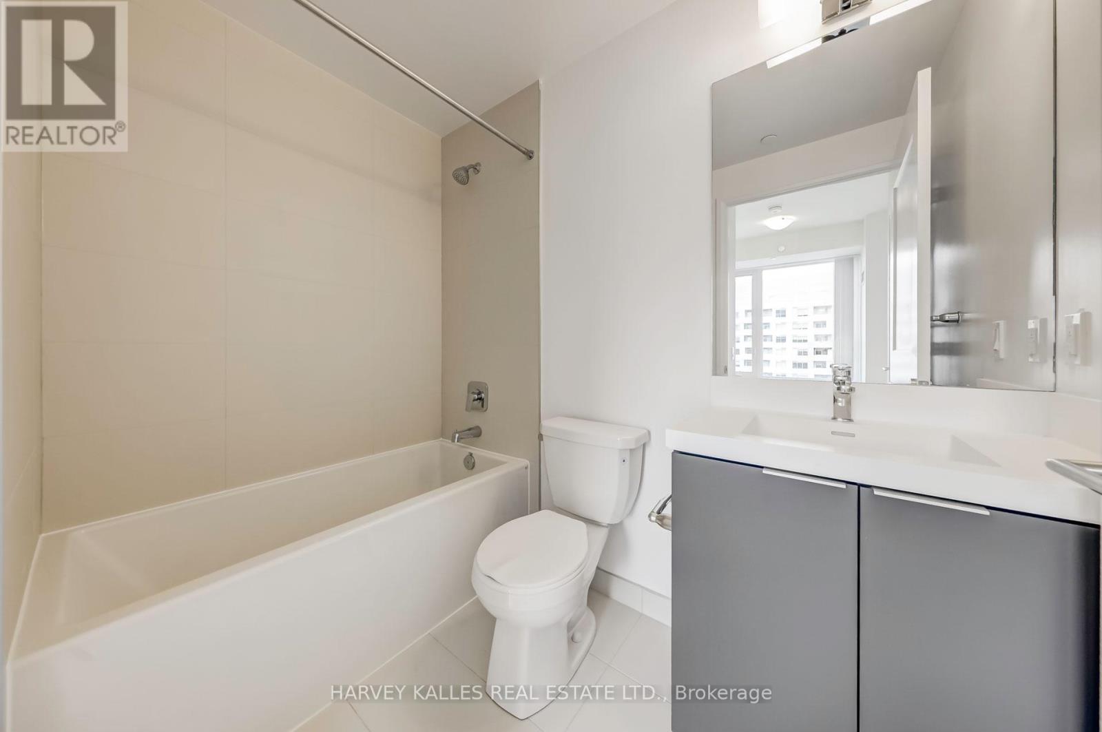 2604 - 25 Holly Street, Toronto, Ontario  M4S 0E3 - Photo 12 - C13731436
