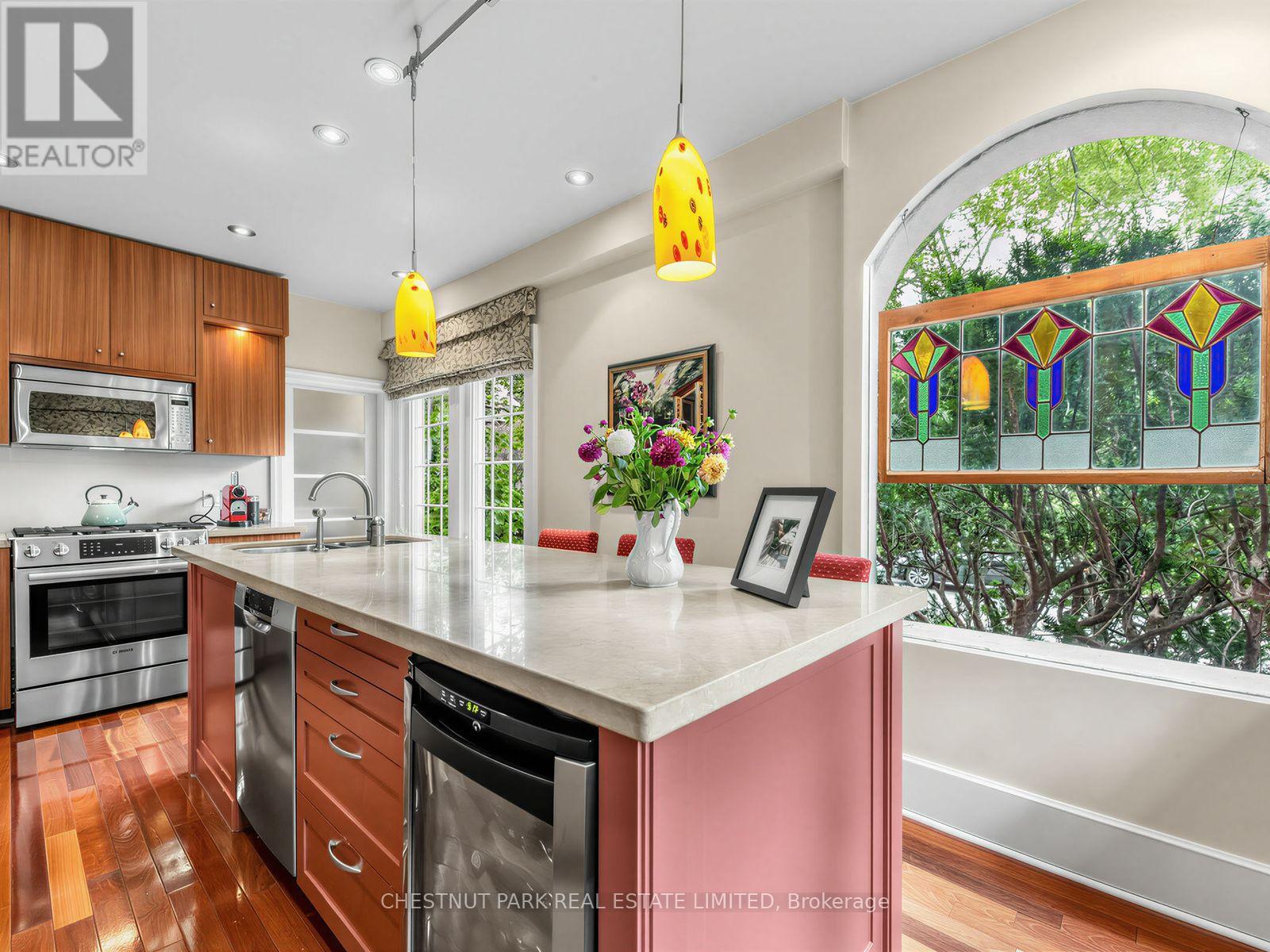 28 Clifton Road, Toronto, Ontario  M4T 2E6 - Photo 12 - C13731610