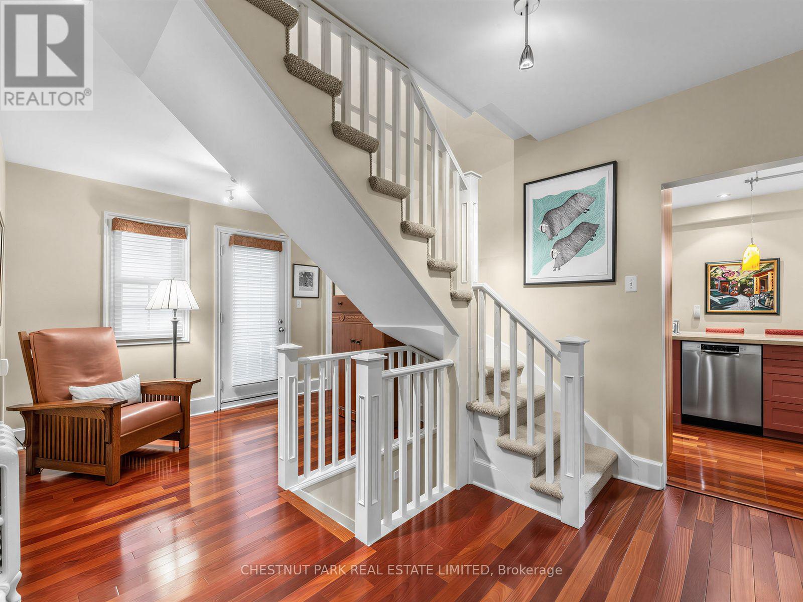 28 Clifton Road, Toronto, Ontario  M4T 2E6 - Photo 17 - C13731610