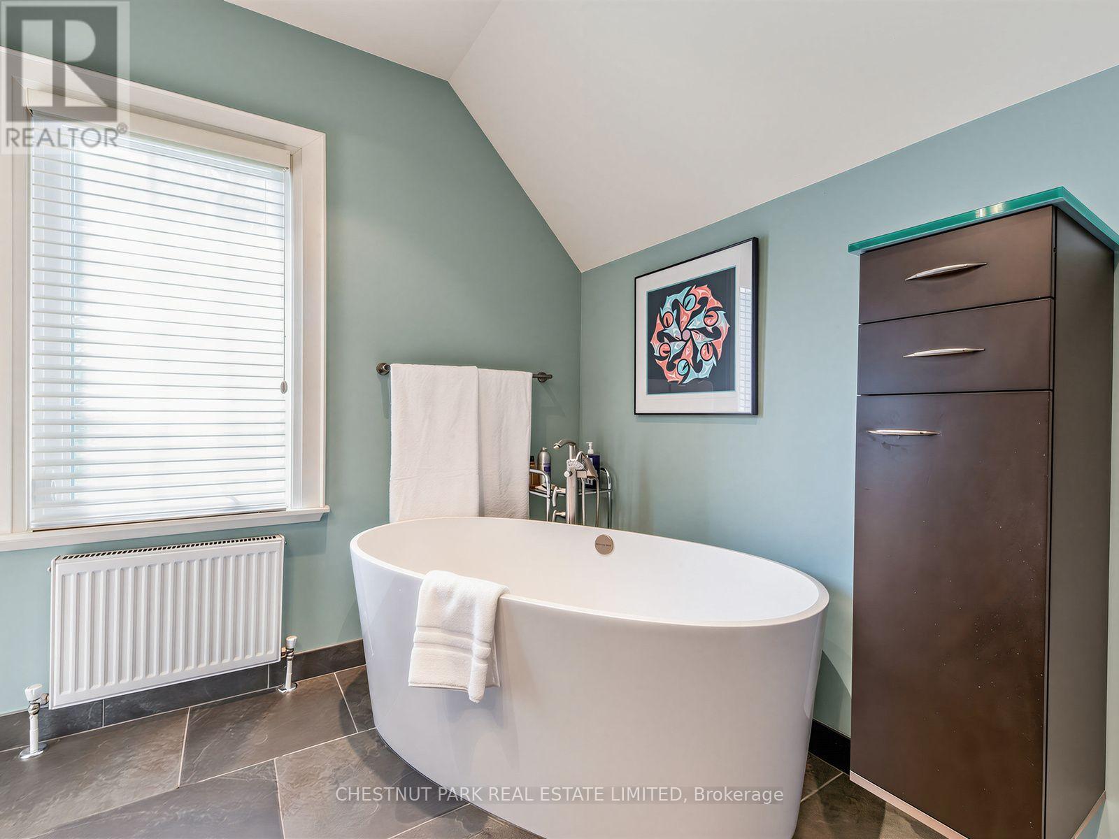 28 Clifton Road, Toronto, Ontario  M4T 2E6 - Photo 24 - C13731610