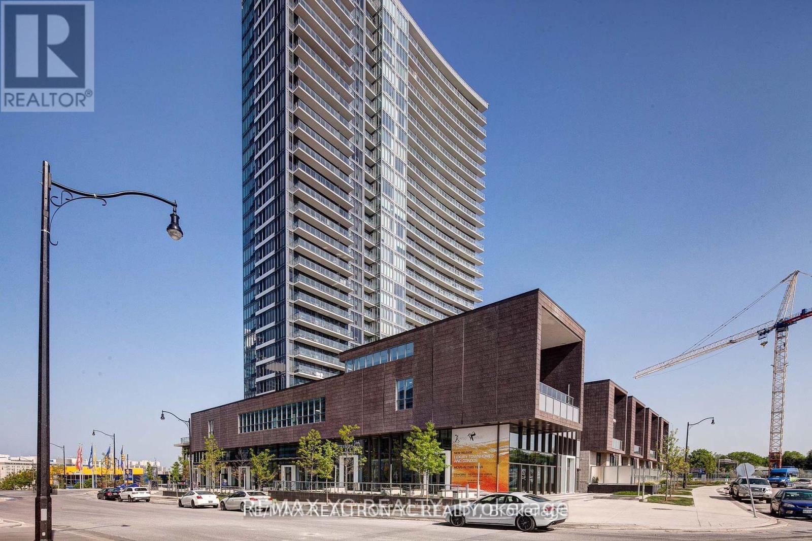 710 - 121 MCMAHON DRIVE, Toronto, Ontario