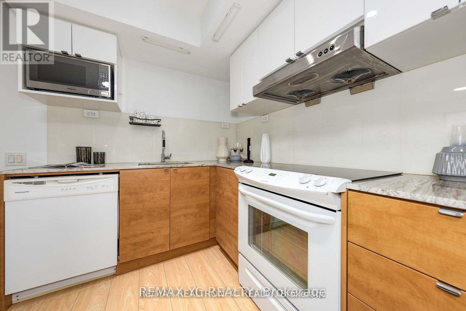 710 - 121 Mcmahon Drive, Toronto, Ontario  M2K 0C1 - Photo 9 - C13731634