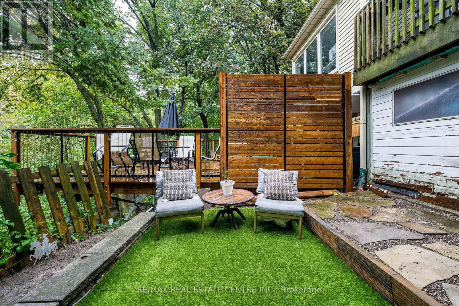 14 Wildwood Crescent, Toronto, Ontario  M4L 2K7 - Photo 33 - E13731338