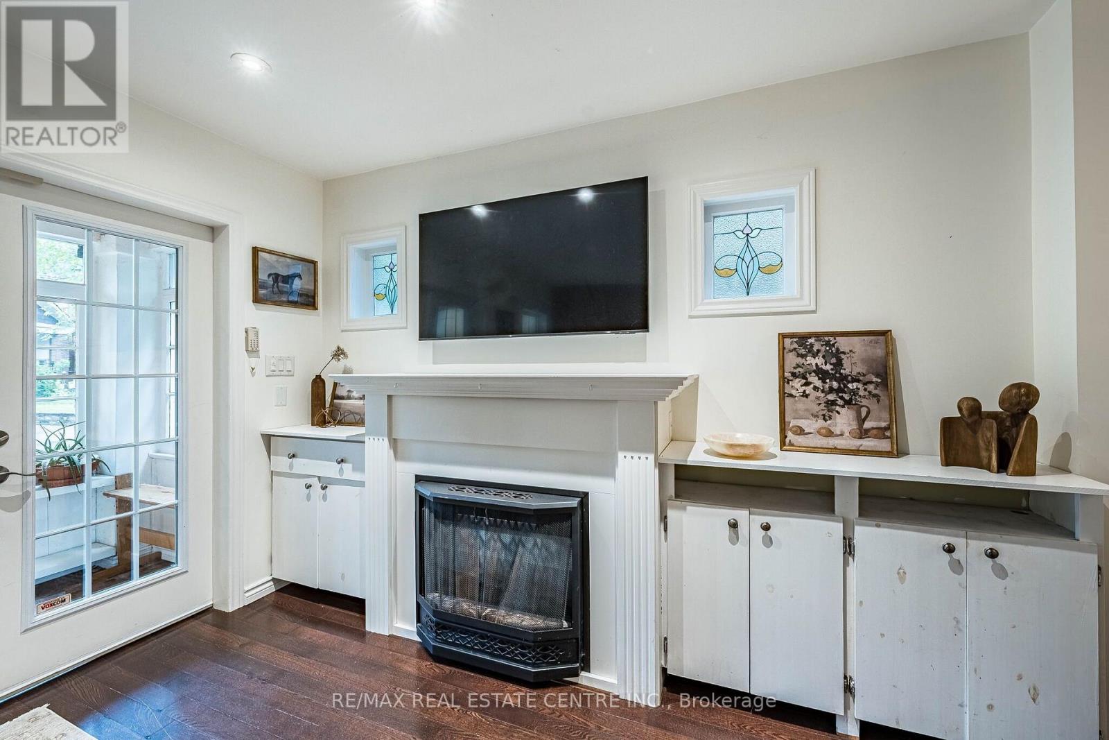 14 Wildwood Crescent, Toronto, Ontario  M4L 2K7 - Photo 7 - E13731338